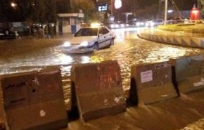 باد و باران زائران اربعین را غافلگیر کرد/ یک کشته و 15 زخمی در مهران 

