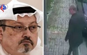 افشای هویت فردی که با لباس خاشقچی از کنسولگری خارج شد + عکس