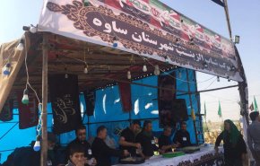 بالصور.. انتشار المواكب الايرانية على طريق نجف- كربلاء