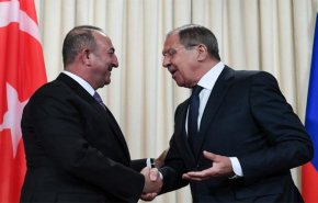لقاء يجمع لافروف و أغلو قبيل القمة في إسطنبول