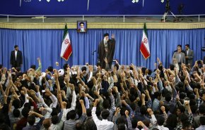 هزاران دانشجو فردا با رهبر معظم انقلاب دیدار می‌کنند