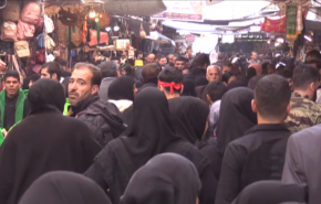 بالفيديو.. الآلاف يحيون ذكرى الاربعين في مقام العقيلة زينب بدمشق