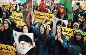 مسيرات یوم مقارعة الاستكبار تشكل صفعة قوية لترامب واذنابه