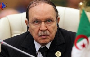 بوتفلیقه تعدادی از فرماندهان ارشد ارتش را آزاد کرد