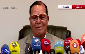 فراخان يحذر ترامب من الضغط على زناد الحرب