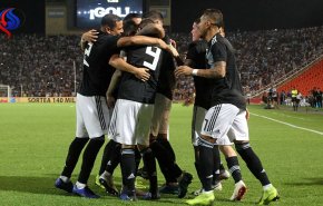 إيكاردي وديبالا يتحرران مع الأرجنتين بغياب ميسي