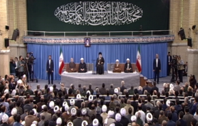 اية الله خامنئي: الولايات المتحدة ستلقى الهزيمة في فلسطين واليمن
