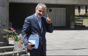 توضیحات نوبخت پیرامون افزایش حقوق کارمندان