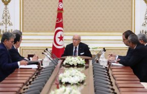 الرئيس التونسي يهاجم حركة 