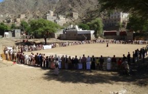 اليمن.. وقفة تحشيد وتعبئة ضد العدوان في محافظة إب + صور