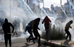 زخمی شدن ده‌ها فلسطینی در کرانه باختری
