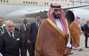 بن سلمان وارد الجزایر شد