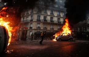 باريس: اللجوء للجيش ضد المحتجين ليس مطروحًا الآن