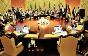 تشدید اختلاف بین اعضای شورای همکاری خلیج فارس/ امیرقطر و سلطان قابوس غایبان بزرگ 