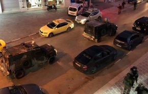 محاصره وزارت مالی تشکیلات خودگردان/ 2 جوان فلسطینی بازداشت شدند
