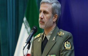 وزير الدفاع الإيراني: الاعداء يطرحون قضية الصواريخ من باب العجز