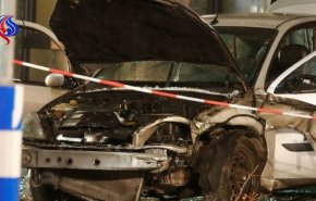ورود خودرو به ایستگاه اتوبوس در آلمان یک کشته برجا گذاشت