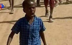 کودکی که نماد اعتراضات گسترده در سودان شد