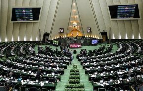 گزارش آتش سوزی مدرسه  زاهدان و اتوبوس دانشجویان به مجلس ارائه می شود