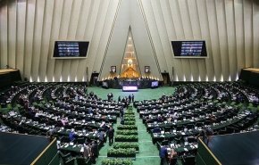 طرح ممنوعیت استفاده نمایندگان از تلفن همراه در مجلس 