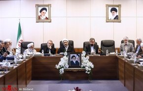 اولین جلسه مجمع تشخیص به ریاست آیت‌الله آملی لاریجانی برگزار شد