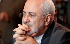 ظريف: الانسحاب من الاتفاق النووي خيار مطروح لكن ليس الوحيد