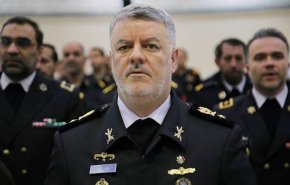 دریادار خانزادی: زیردریایی فاتح نهم بهمن به ناوگان نداجا ملحق می‌شود