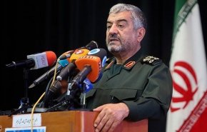 همه امکانات دشمن بسیج شده تا اقدامات مثبت را وارونه نشان دهد/ 40 هزار پروژه محرومیت زدایی در بهمن اجرایی می شود