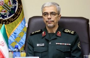 دشمن در تلاش است تا مسیر و رویکرد انقلابی جامعه ما را تغییر دهد
