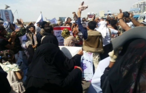 عدن تصرخ في وجه الامارات.. برة برة يا محتل