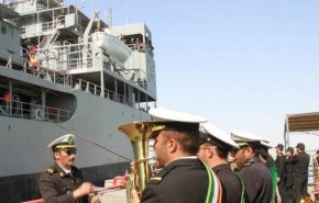ناوگروه پنجاه و نهم نداجا در بندرعباس پهلو گرفت