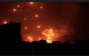 شاهد؛ العدوان يصب غضبه على صنعاء وأنصار الله تتوعد برد مماثل