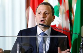 وزير الخارجية اللبناني يلتقي الأسد «علنًا»