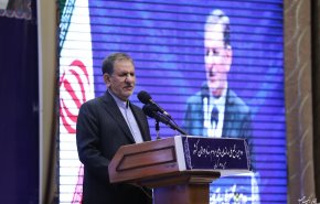 دست‌های بسیاری در کارند تا امید و اعتماد جوانان نسبت به آینده را کمرنگ کنند/سردار سلیمانی جان برکف‌ترین انسان کشور است