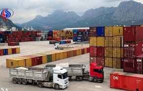 وزیر الاقتصاد یعلن زیادة صادرات ايران غیر النفطیة