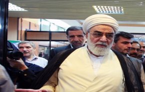 نماینده رهبر معظم انقلاب از «آیت‌الله حاج سیدجعفر کریمی» عیادت کرد