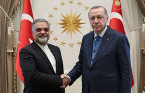 السفير الايراني الجديد لدی تركيا يقدم اوراق اعتماده الى الرئيس الترکي 