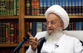 آية الله مكارم شيرازي يدعو  الى المشاركة بحماسة في ذكرى الانتصار
