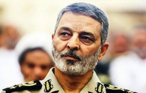 قائد الجيش: المشاركة الواسعة في مسيرات الثورة ترعب الأعداء