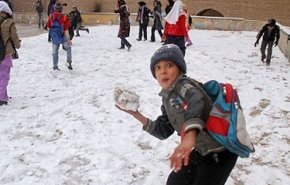 بارش شدید برف/ تمامی مدارس دماوند و رودهن سه شنبه تعطیل شد
