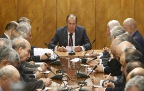 لاوروف در دیدار با فلسطینی‌ها عنوان کرد؛ معامله قرن، رشته‌ها را پنبه می‌کند