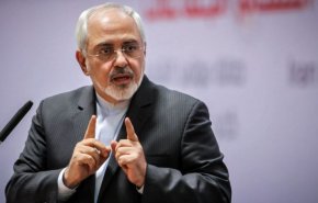 ظریف: با هیچ کشوری سرجنگ نداریم اما از خودمان با قدرت دفاع می کنیم