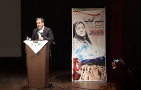 تقدیر از نخستین بانوی سفیر سیستان و بلوچستانی/ عراقچی: شرایط برای حضور بانوان در عرصه دیپلماسی فراهم است