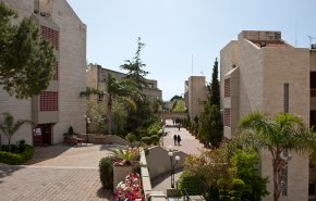نماز خواندن در این دانشگاه لبنان ممنوع است!