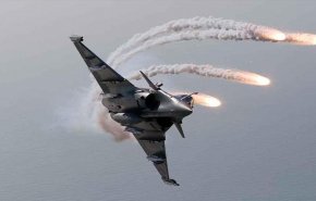 طيران العدوان يشن 5 غارات على مديرية كشر بحجة