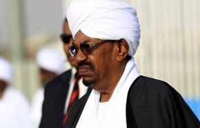 البشير يشكل مركزا لمحاربة الفساد ويحل ديوان المظالم العامة