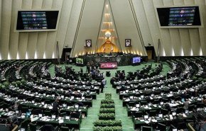 نشست کمیسیون اصل 90 با وزیر صمت و نمایندگان خودروسازان