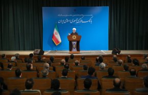 وزارتخانه های خارجه و نفت و بانک مرکزی در خط مقدم مبارزه با آمریکا قرار دارند/ رهبری، دولت و مجلس با لوایح 4 گانه‌ مخالفتی ندارند، پس چه کسی مخالف است؟