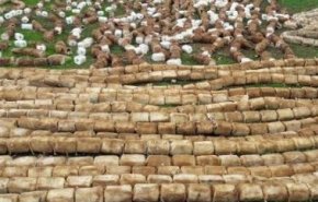 کشف 8 تن مواد منفجره و سرنگونی 2 پهپاد گروه‌های تروریستی + عکس