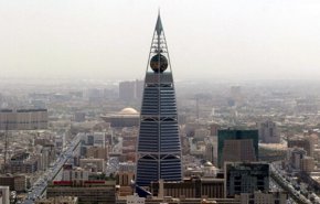  السعودية تستثني كندا من بعثات الدراسة الخارجية

